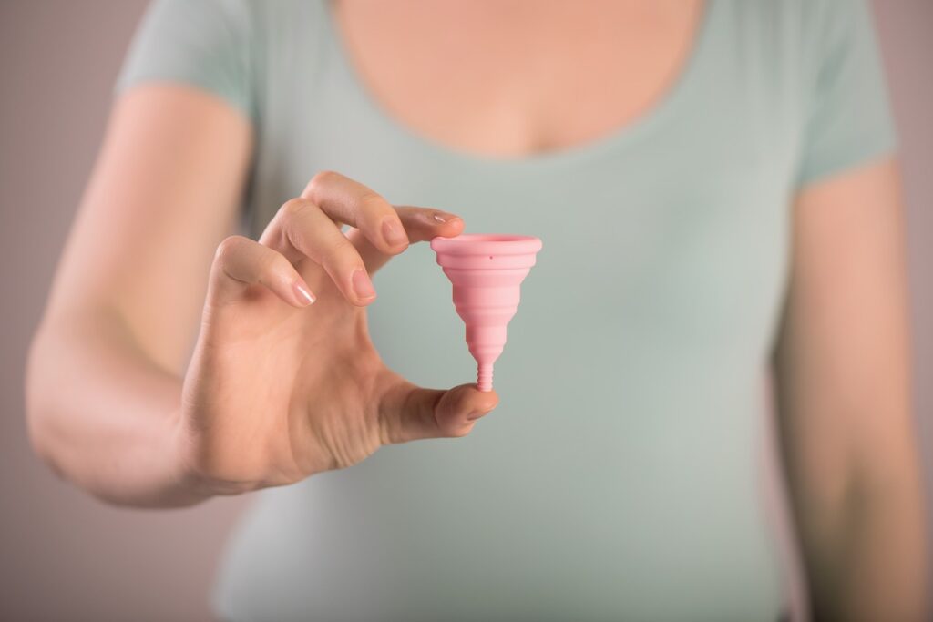 menstrual cup indicating blood loss