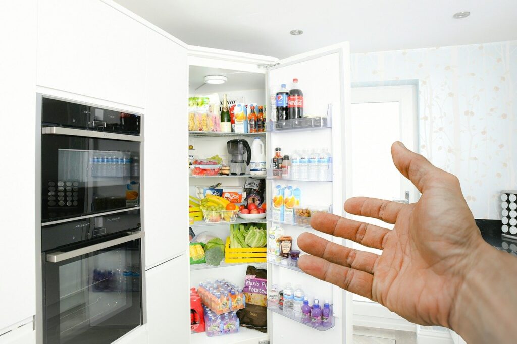 Does refrigeration kill nutrients from food?